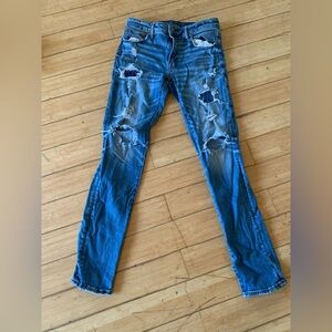 American eagle men’s Distressed Blue Jeans